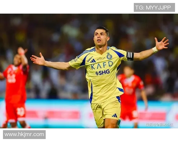 饶足球历史上最具影响力的第一球星是谁？探究他的成长与成就